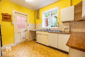 Photo 8- click for photo gallery